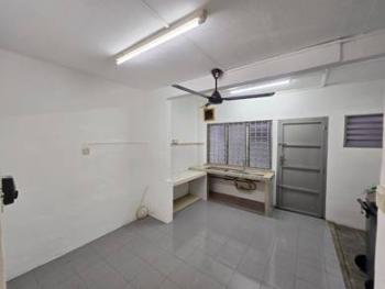 Rumah di Jalan Teratai, Taman Johor Jaya, Johor Bahru, foto 4