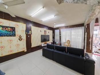 Ruang tamu & makan – Rumah di Bandar Tiram, Ulu Tiram, foto 3