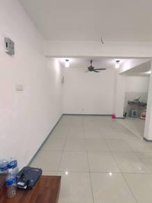 Ruang tamu & makan – Rumah Bandar di Park Villa, Puchong, foto 1