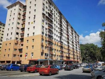 Apartment at Desa Aman Puri, Kepong, photo 1