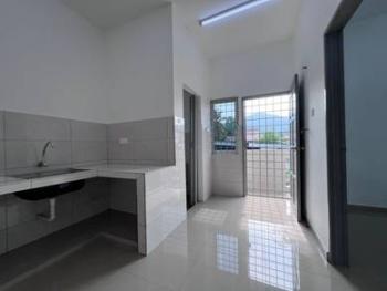 Rumah Bandar di Jalan Matang Pagar, Sungai Buloh, foto 8