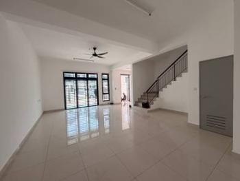 Living & dining – House at Jalan Palma Buluh 12, Johor Bahru, photo 1