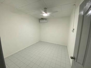 Bilik tidur – Rumah di Damai Lorong Lengkuas 2, Kota Kinabalu, foto 3