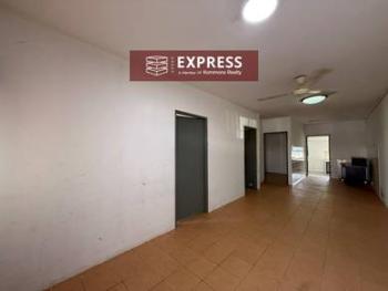 Rumah di Senadin, Miri, foto 4