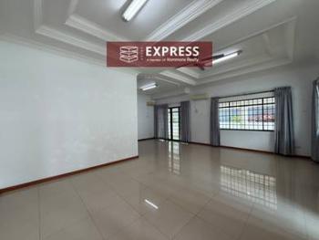 Rumah di Taman Bayshore, Miri, foto 7