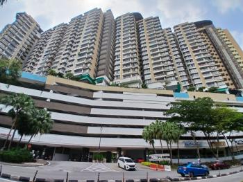 Apartment at Jalan Batu 3 Lama Shah Alam, Shah Alam, photo 1
