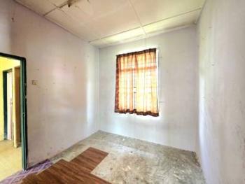 Bungalow at Sg Isap Damai, Kuantan, photo 3