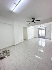 Apartmen di Bayu Puteri, Johor Bahru, foto 1