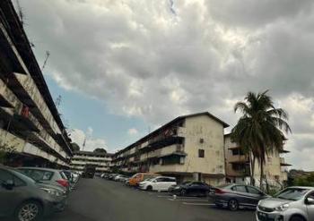 Taman Ungku Tun Aminah, Skudai的平层住宅，照片2