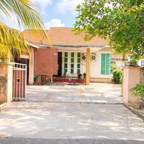 Bungalow at Pantai Cahaya Bulan, Kota Bharu, photo 1