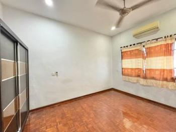 Jalan Bakawali, Johor Bahru的房屋，照片4