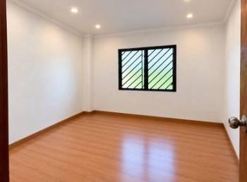 Bilik tidur – Pangsapuri di Taman Tampoi Utama, Johor Bahru, foto 5