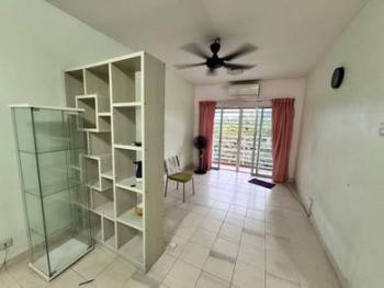 Apartmen di Serdang Villa, Seri Kembangan, foto 2