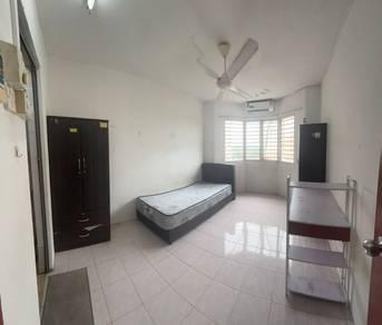 Apartment at Pangsapuri Damai, Subang Bestari, photo 3