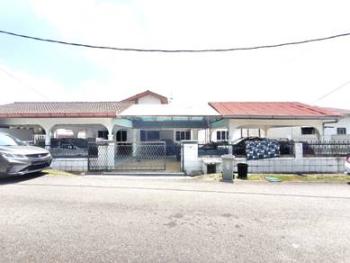 Lorong Jiboi Baru 2/2, Seremban的独立式洋房，照片1