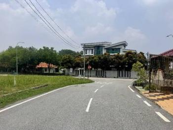 Bungalow at Jalan Pekaka, Seksyen 8, Kota Damansara, photo 3