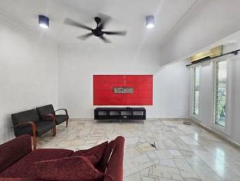 客厅/饭厅 – Putra Heights, Putra Heights的房屋，照片1