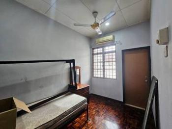卧室 – Putra Heights, Putra Heights的房屋，照片9