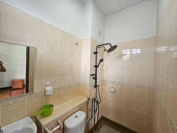 浴室 – Putra Heights, Putra Heights的房屋，照片4