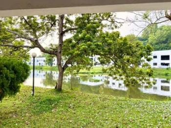 Rumah Bandar di Country Heights Kajang, Kajang, foto 2