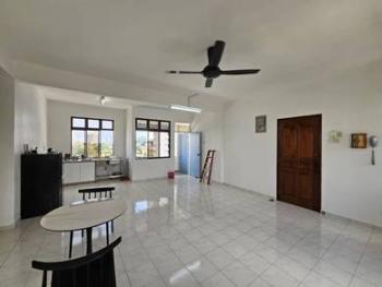 Apartmen di Jelutong Bukit Dumbar, Jelutong, foto 4