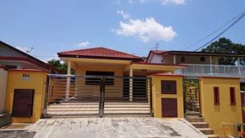 Banglo di Kampung Sungai Chua, Kampung Bukit Angkat, Kajang, foto 1