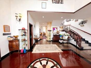 Ruang tamu & makan – Banglo di Bangi Golf Resort, Bangi, foto 5