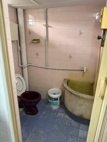 Flat at Sri Indah, Seri Kembangan, photo 4