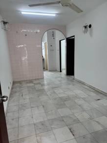 Flat at Sri Indah, Seri Kembangan, photo 2