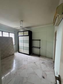 Apartment at Seri Pinang, Seri Kembangan, photo 5
