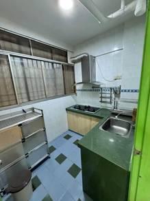Apartment at Seri Pinang, Seri Kembangan, photo 2