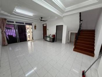 Jalan Beladau, Ulu Tiram的房屋，照片2