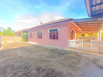 Bungalow at Seberang Marang, Marang, photo 1
