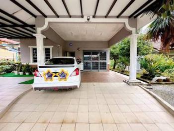 Banglo di Jalan Sri Pulai 13, Sikamat, foto 3