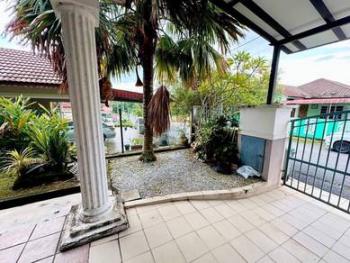 Banglo di Jalan Sri Pulai 13, Sikamat, foto 4