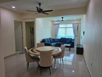 客厅/饭厅 – The Oasis Condominium, Gelugor的共管公寓，照片1