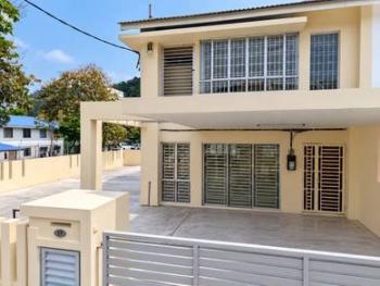 Rumah di Sunway Aspera, Teluk Kumbar, foto 1
