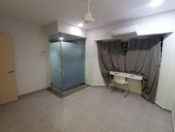 Rumah di Jalan PU 12, Taman Puchong Utama, Puchong, foto 5