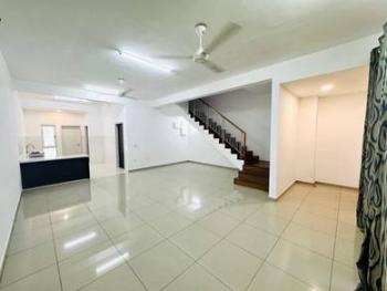 Serenia Arina @ Bandar Serenia, Sepang的房屋，照片3