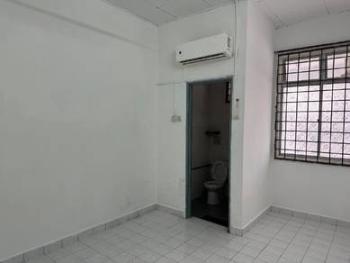 Rumah di Taman Megah Ria, Masai, foto 3