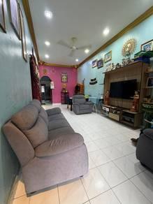 House at Jalan Jenawi, Ulu Tiram, photo 1
