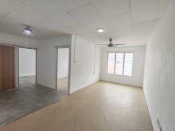 Flat at Jalan Harmonium, Taman Desa Tebrau, Tebrau, photo 1