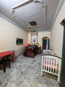 Jalan Sri Putri 1 Taman Putri, Kulai的房屋，照片1