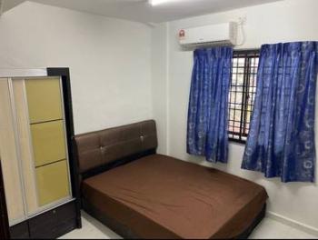 Bilik tidur – Bilik di Jalan Songkit 6, Johor Bahru, foto 4