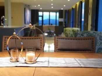 客厅/饭厅 – Jesselton Residence, Kota Kinabalu的共管公寓，照片10