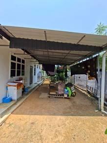 Banglo di Kampung Tun Razak, Bukit Katil, foto 1
