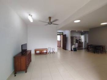 Condominium at Jalan Cemara, Taman Bukit Serdang, Seri Kembangan, photo 2