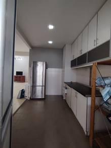 Condominium at Jalan Cemara, Taman Bukit Serdang, Seri Kembangan, photo 6