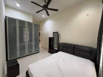 Rumah di Mutiara Rini, Skudai, foto 6