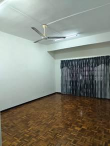 Apartment at Excelsa, Seri Kembangan, photo 3
